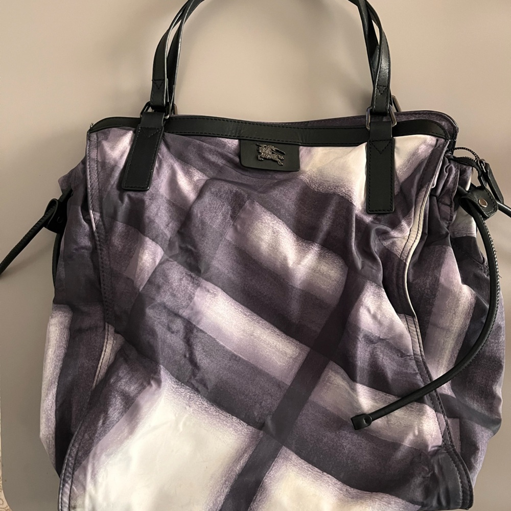 Burberry tote